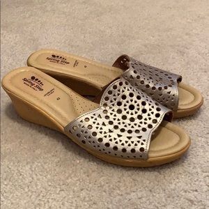 Spring Step Women’s Sandals Gold Size 11